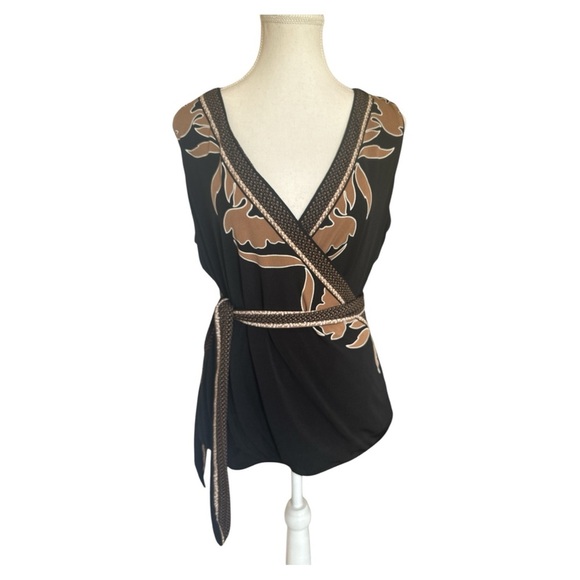 White House Black Market Matte Jersey Reversible Tank Size Large - Picture 5 of 14